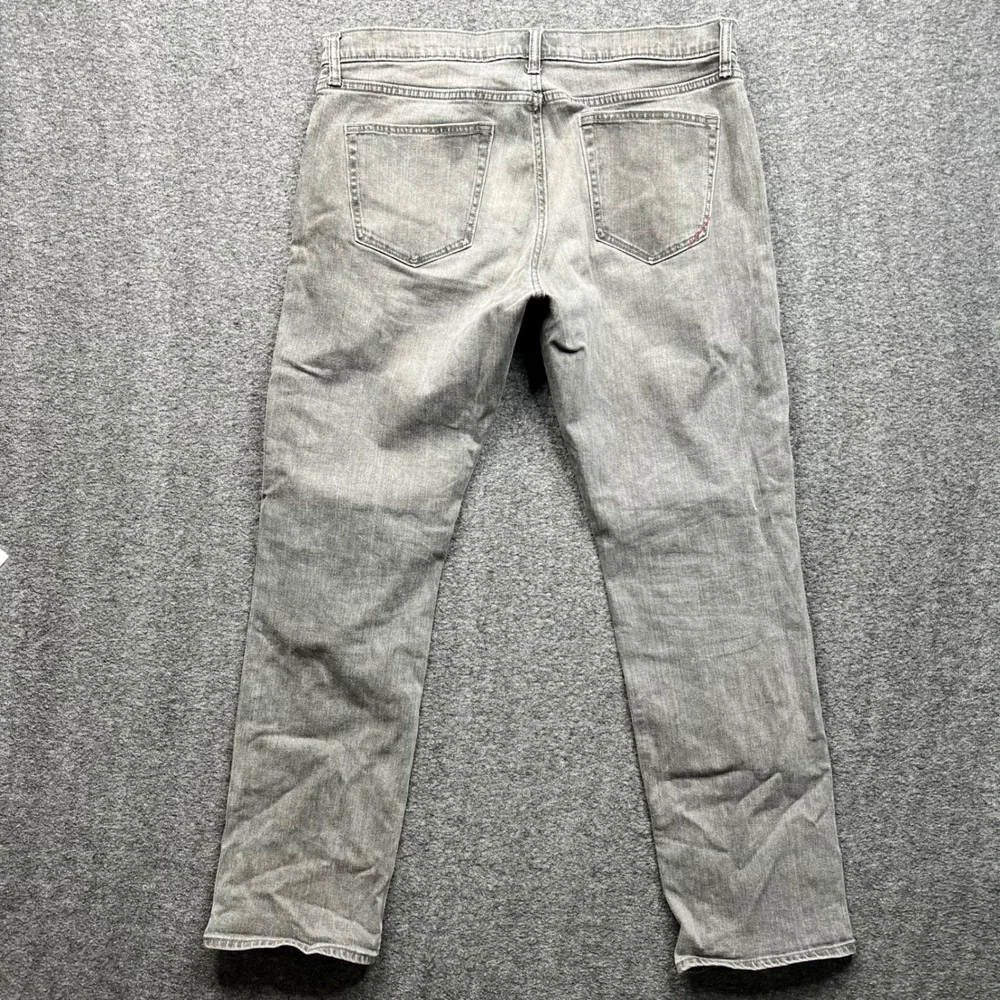 Banana Republic fits 36x32